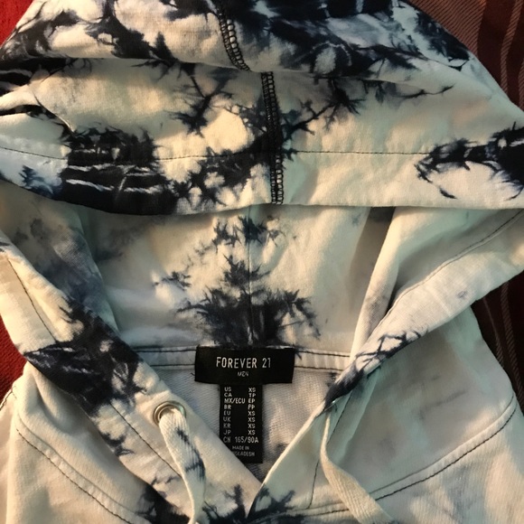 Summer Tie Dye Short Sleeve Hoodie - Picture 3 of 4